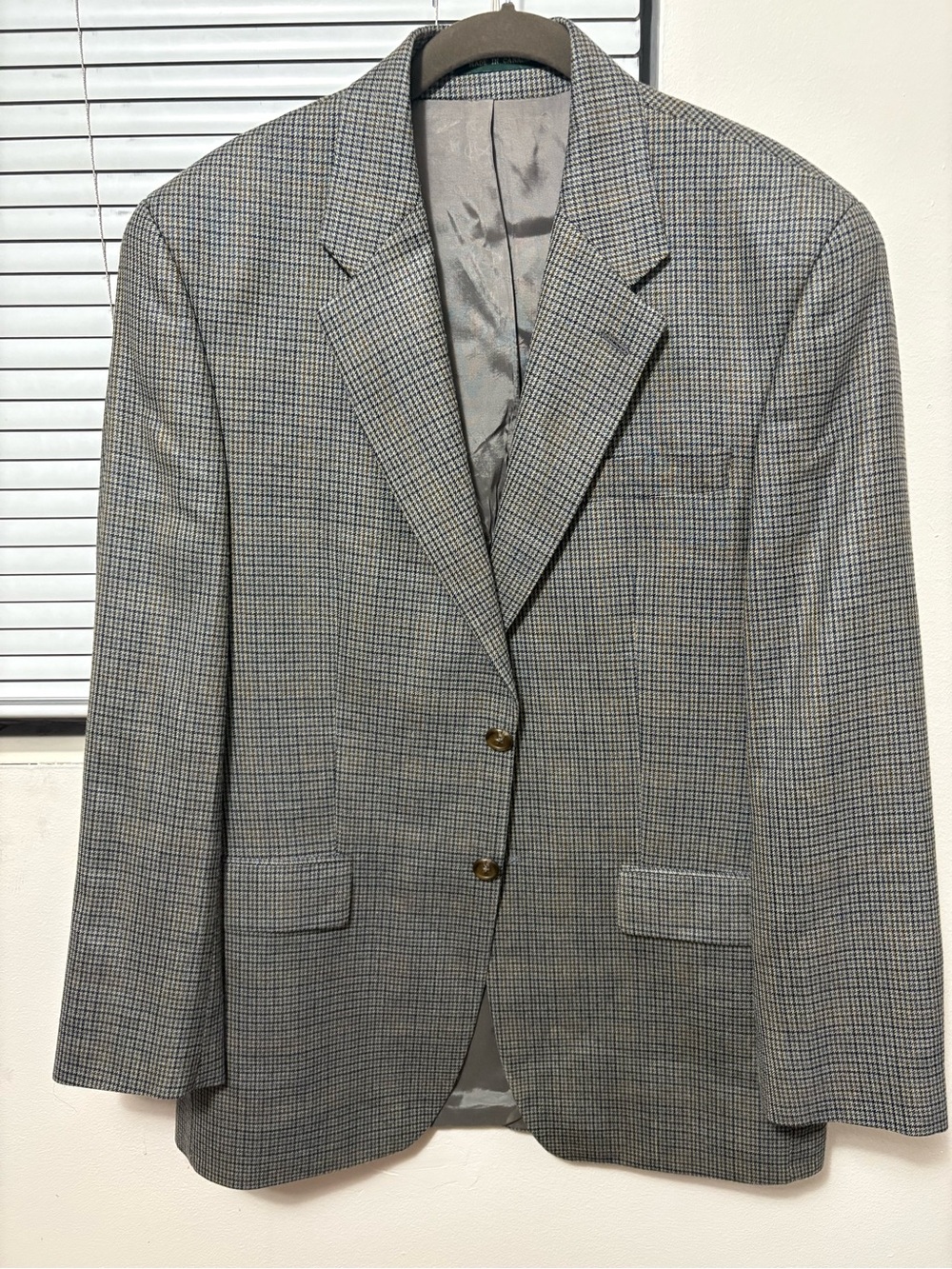 Ralph Lauren Men's Classic Check Blazer Blended Silk and Wool Timeless Tailoring